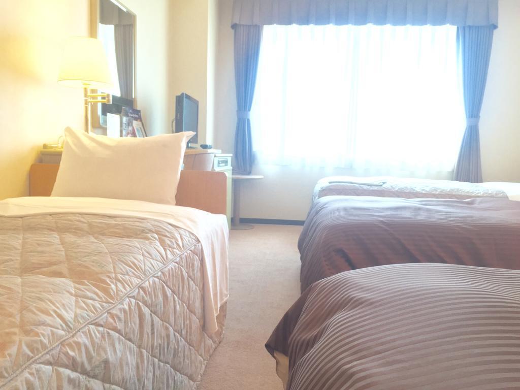 Hotel Green Tower Makuhari Chiba Exterior foto